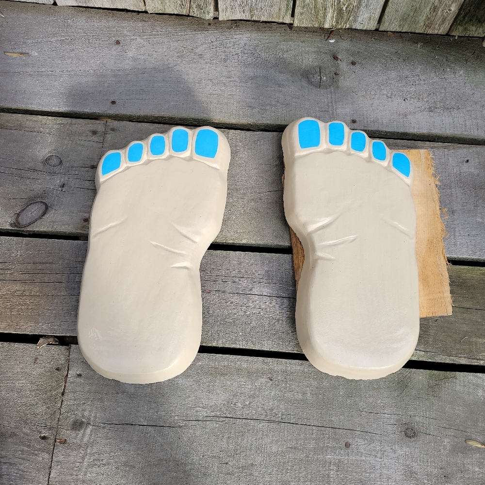 Feet yard decor